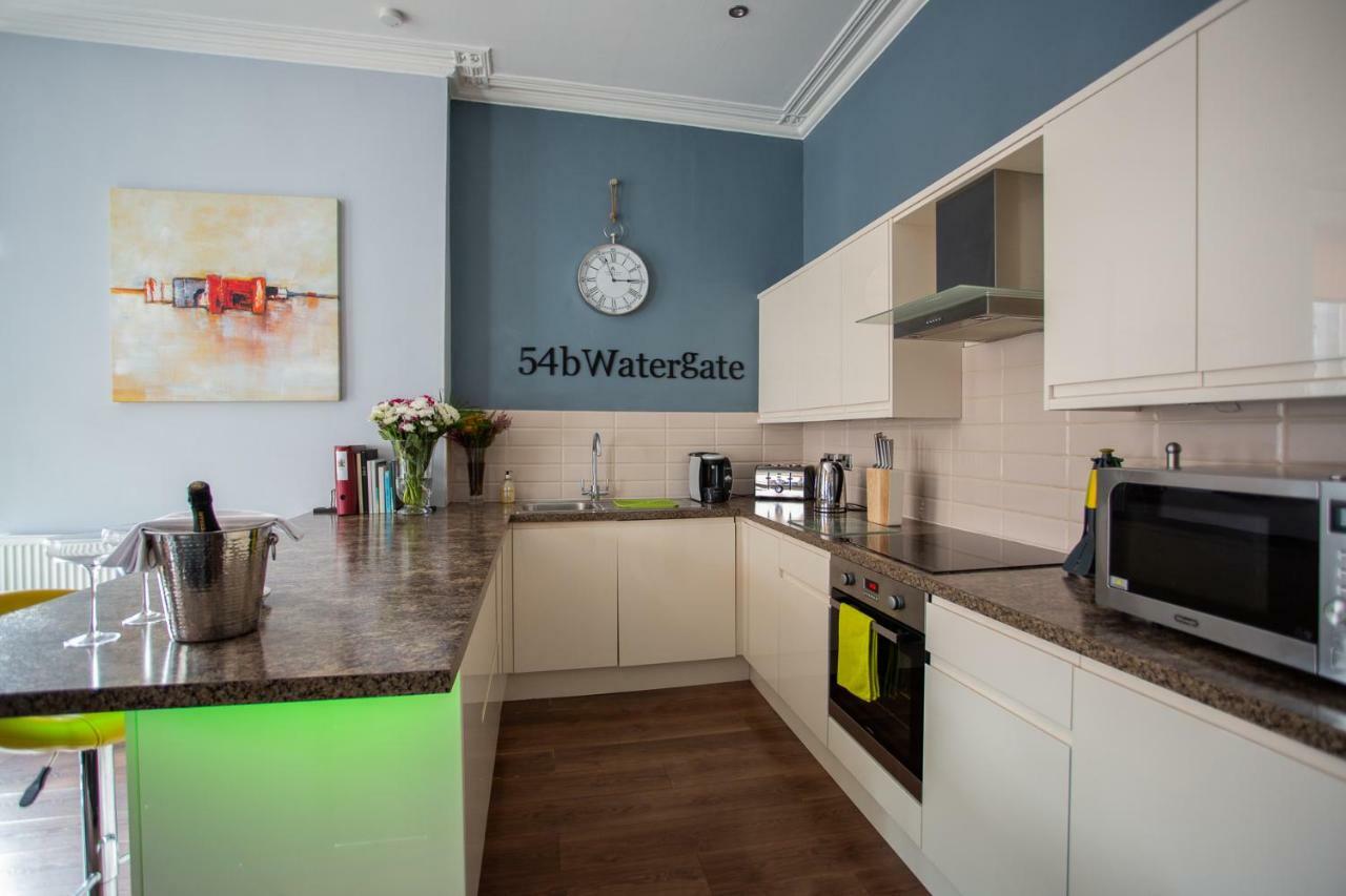 Most Central Luxury Apartment - Sleeps 4 & Free Parking! Chester Dış mekan fotoğraf