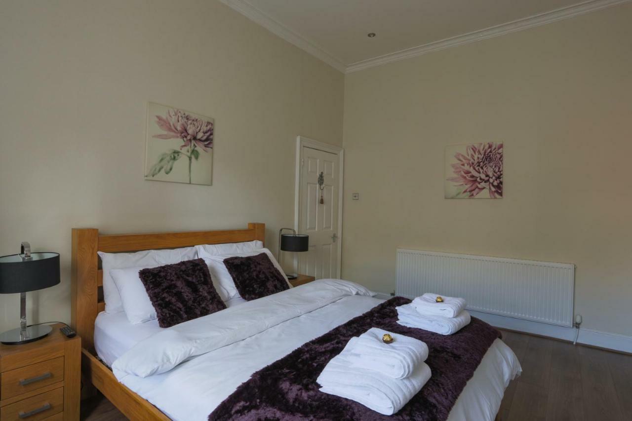 Most Central Luxury Apartment - Sleeps 4 & Free Parking! Chester Dış mekan fotoğraf