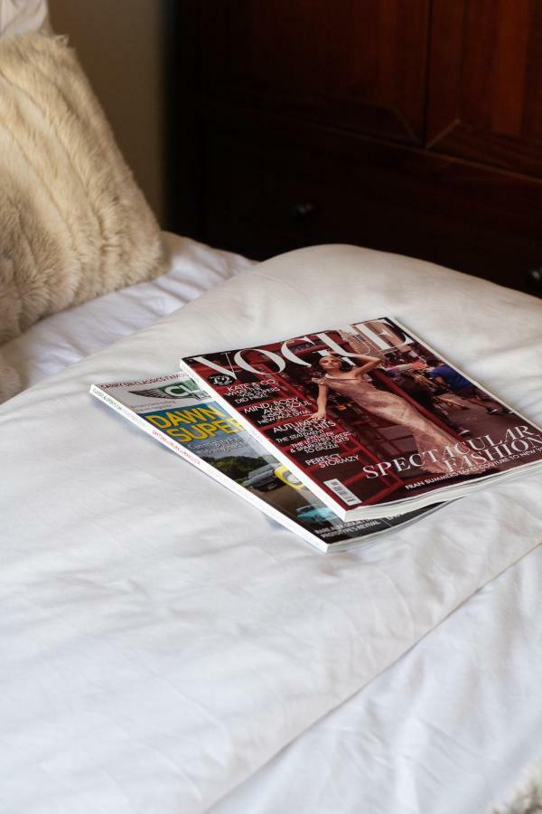 Most Central Luxury Apartment - Sleeps 4 & Free Parking! Chester Dış mekan fotoğraf